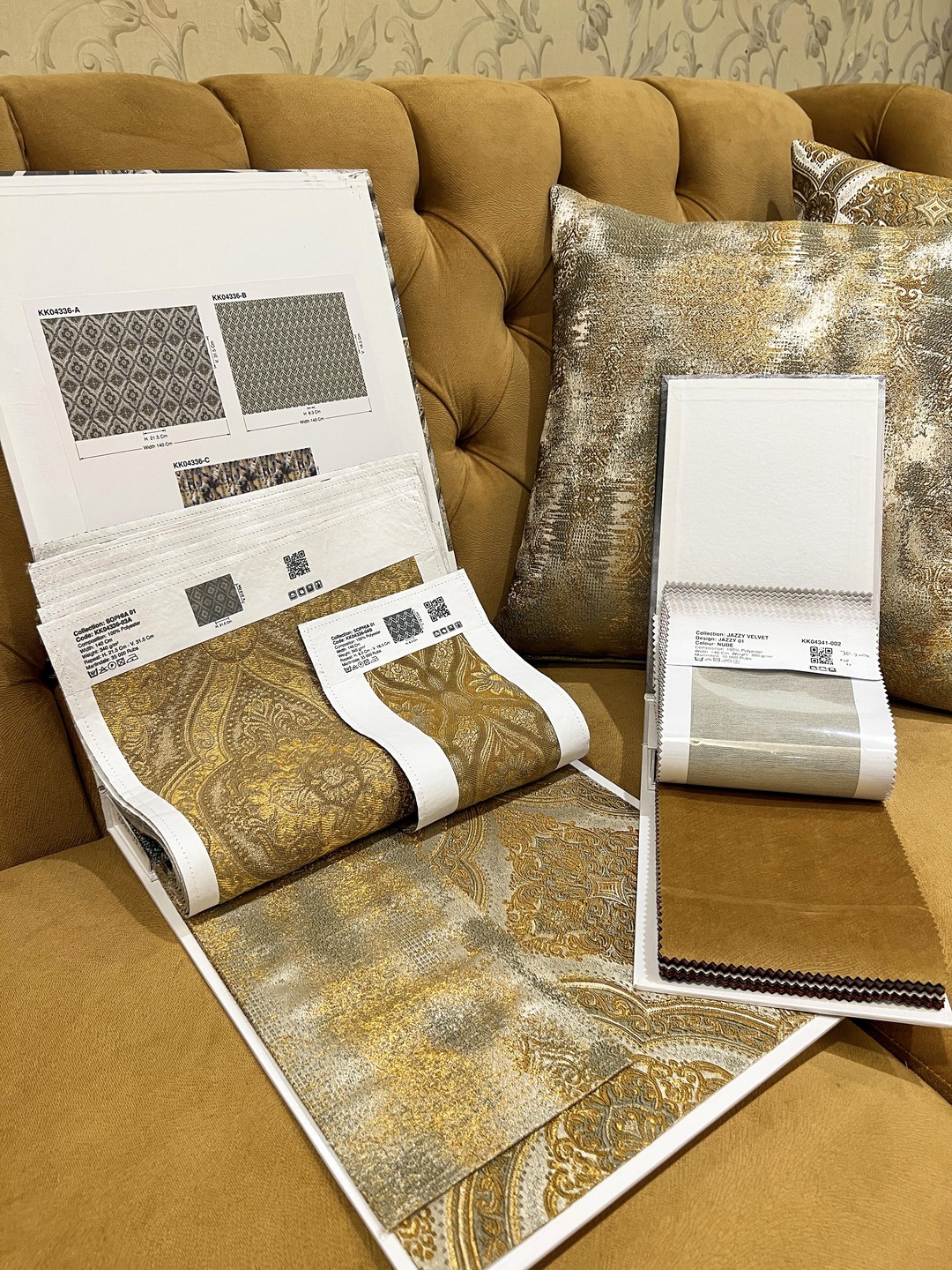 Menentukan Fabric Sofa Klasik Yang Tepat Untuk Highlight Ruangan Yang Sempurna